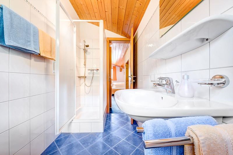 Duschraum Breithornzimmer